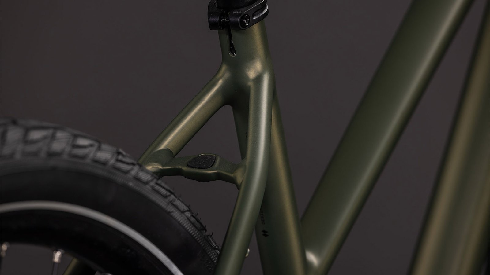 Cube Editore ONE reedgreen'n'black Trapeze - immagine 3